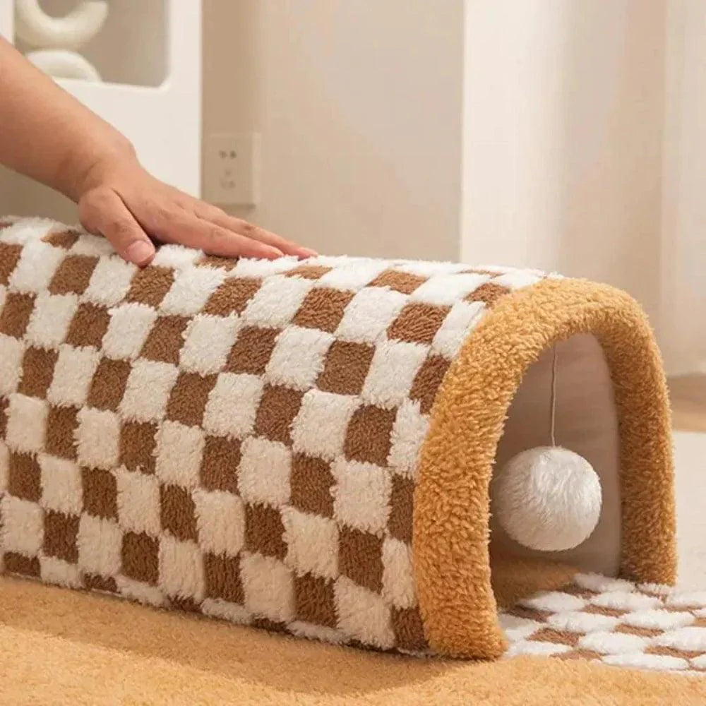 Túnel de alfombra para gatos