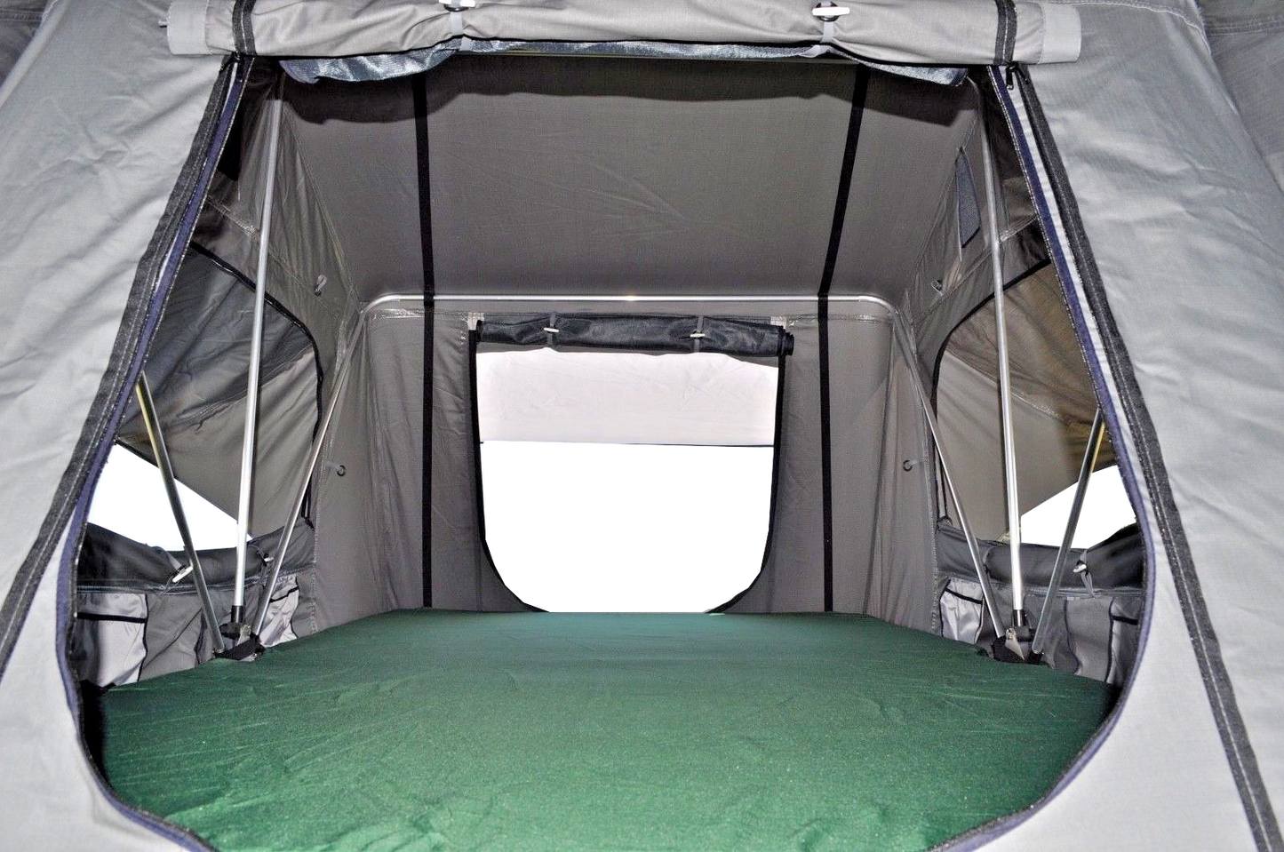 Extended Ventura Deluxe 1.4 Roof Top Tent + Annex (IN STOCK)